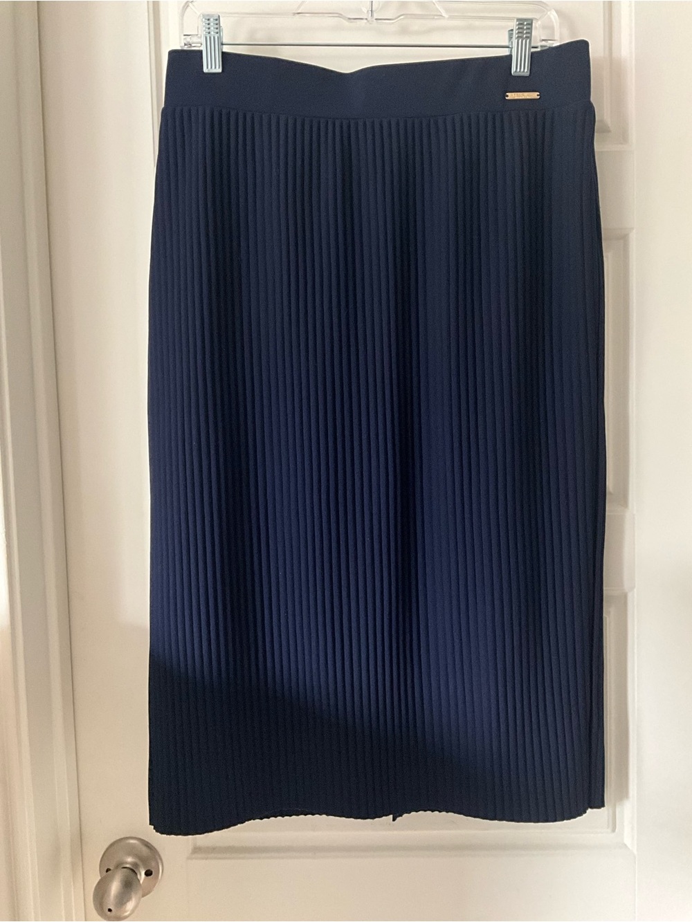 Marc New York Andrew Marc Navy Pleated Midi Skirt Women Medium